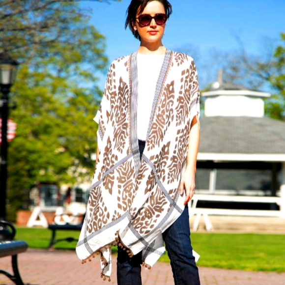 Kimono or Cover up - Picture 1 of 2